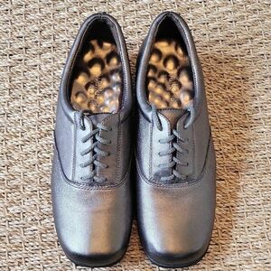 Walking Cradles Silver Flats